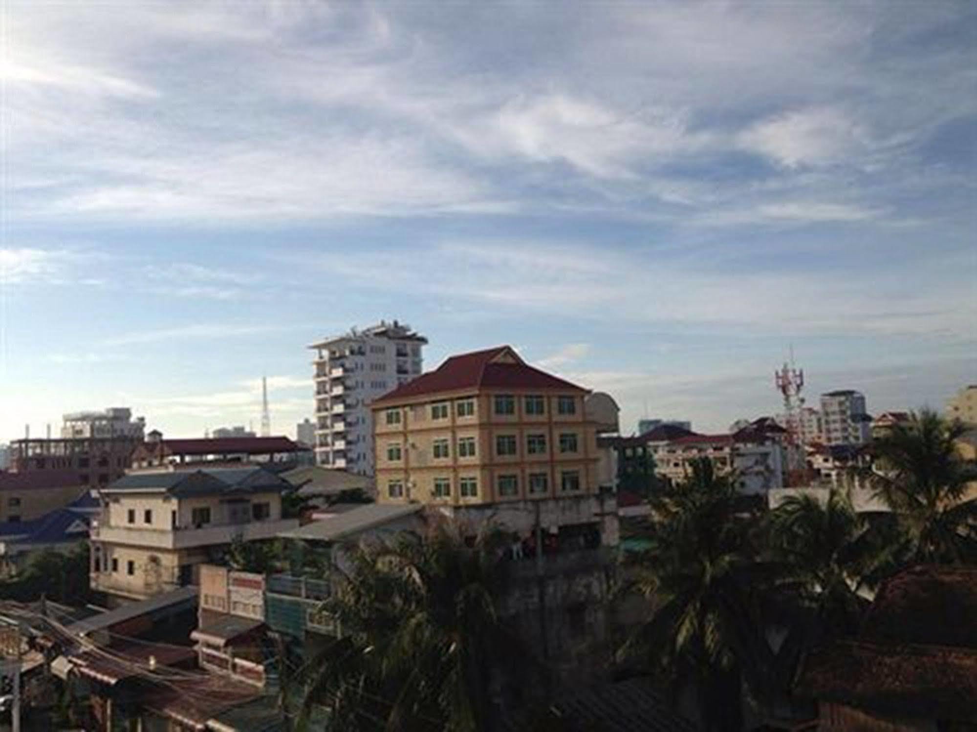 Homeland Guesthouse Phnom Penh Eksteriør billede