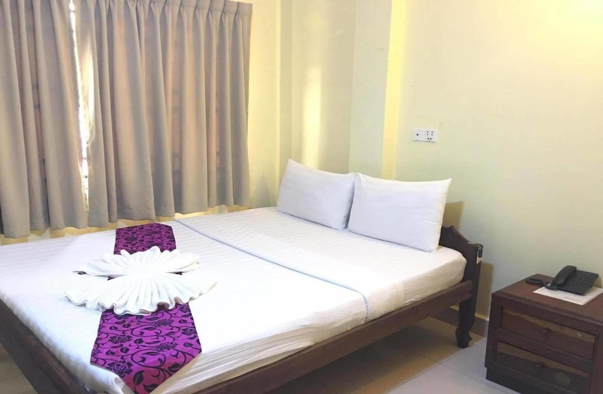 Homeland Guesthouse Phnom Penh Eksteriør billede